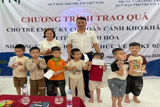 Trao yêu thương tới trẻ em tự kỷ nhân Ngày Thế giới nhận thức về tự kỷ 2/4