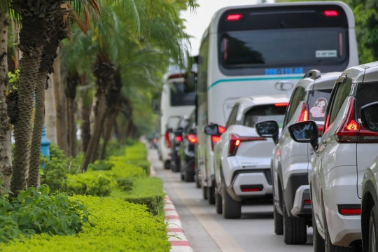 Bốn ngày nghỉ lễ: Xử phạt hơn 11.400 trường hợp vi phạm nồng độ cồn