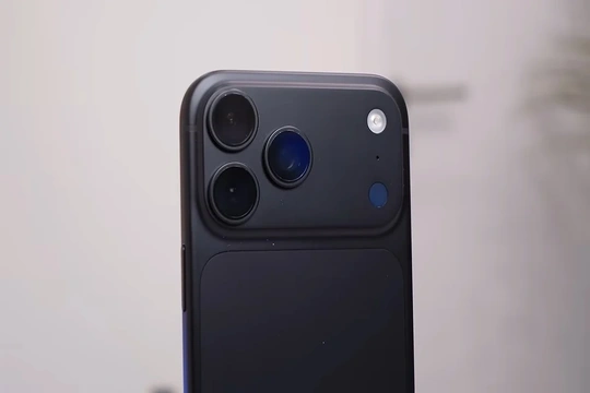 Đập hộp iPhone 18 Pro màu đen: Sau nhiều năm, màu cổ điển vẫn không ngừng hot