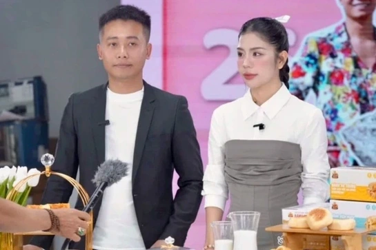 Bắt tạm giam Hằng “du mục” và Quang Linh Vlog liên quan vụ sản xuất hàng giả