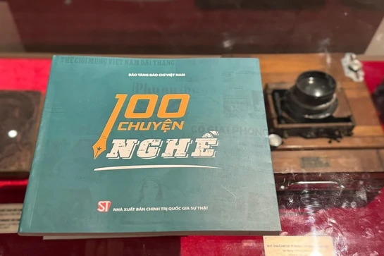 Nhìn lại hành trình phát triển của báo chí cách mạng qua “100 chuyện nghề”