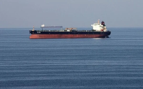 Quốc hội Iran bỏ phiếu ủng hộ việc đóng eo biển Hormuz