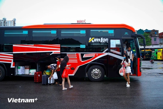 Điều chỉnh lộ trình, cấm phương tiện đi vào vùng tâm bão số 5