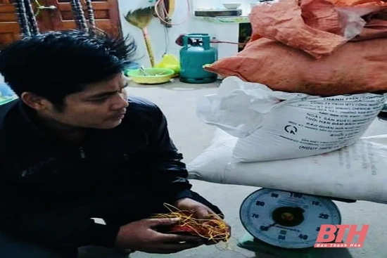 Bắt đối tượng tàng trữ trái phép gần 60 kg thuốc nổ