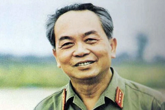 Sắc lệnh của Chính phủ lâm thời và vị Bộ trưởng được trao quyền ký sắc lệnh
