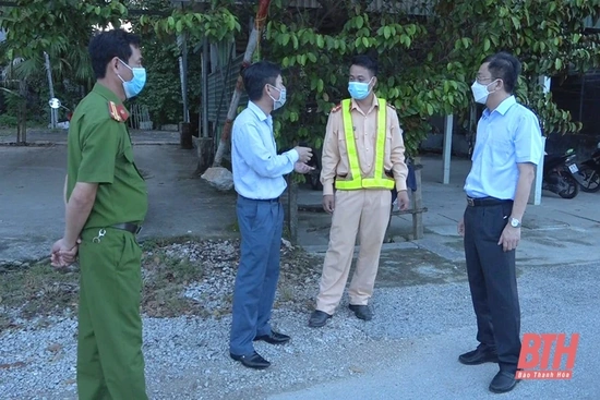 Huyện Quảng Xương khẩn trương truy vết, xét nghiệm các trường hợp liên quan đến ca F0 là điều dưỡng viên Bênh viện Đa khoa Hợp Lực