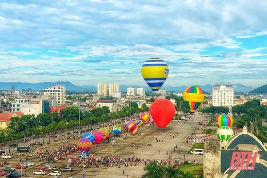 Khai mạc lễ hội khinh khí cầu với chủ đề “Thanh Hóa rực rỡ sắc màu”