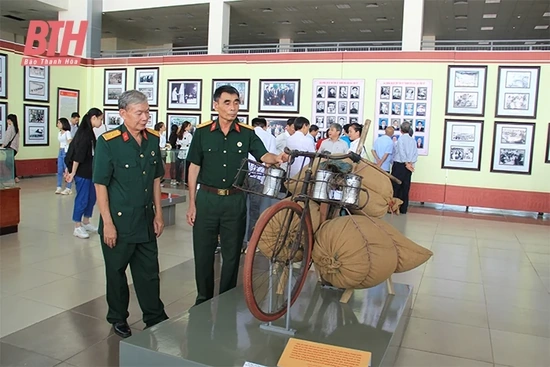 Quân, dân Thanh Hóa một lòng hướng về Điện Biên