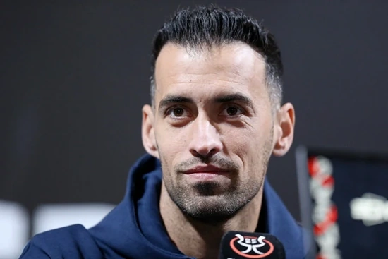 Busquets viết tâm thư: Châu  Âu chia tay khối óc thiên tài