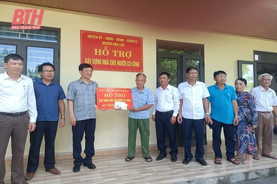 Hậu Lộc quan tâm, chăm lo đến gia đình chính sách, người có công