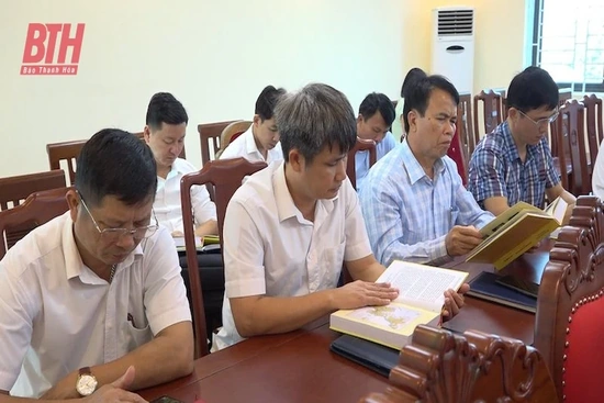 Vĩnh Lộc công bố sách lịch sử Đảng bộ huyện (1930 – 2020)