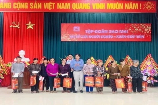 Sao Mai Group mang “Tết ấm” đến với hơn 1.000 hộ nghèo, khó khăn tỉnh Thanh Hóa