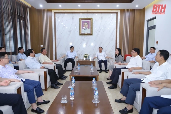 Bí thư Tỉnh ủy Đỗ Trọng Hưng tiếp đoàn công tác của Tỉnh ủy Lai Châu