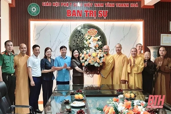 Trưởng Ban Dân vận Tỉnh ủy, Chủ tịch Ủy ban MTTQ tỉnh chúc mừng  Đại lễ Phật đản 2024