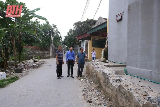 Nhân dân phường Thiệu Dương hiến đất mở đường