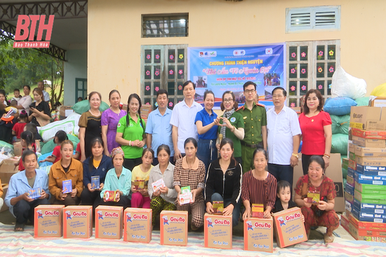 Bá Thước triển khai nhiều chương trình Tháng nhân đạo năm 2024 