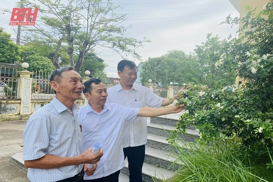 Trưởng ban công tác mặt trận thôn nhiệt tình trong công tác vận động quần chúng