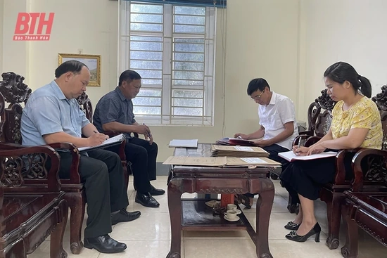 Mường Lát nâng cao chất lượng công tác giám sát, xây dựng đảng bộ ngày càng trong sạch, vững mạnh