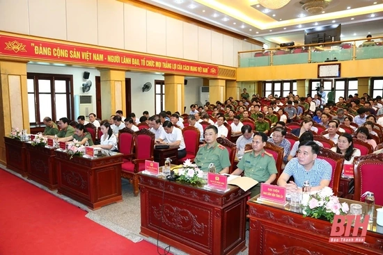 Tiếp tục đẩy mạnh phong trào toàn dân bảo vệ an ninh Tổ quốc trong cơ quan, doanh nghiệp, nhà trường