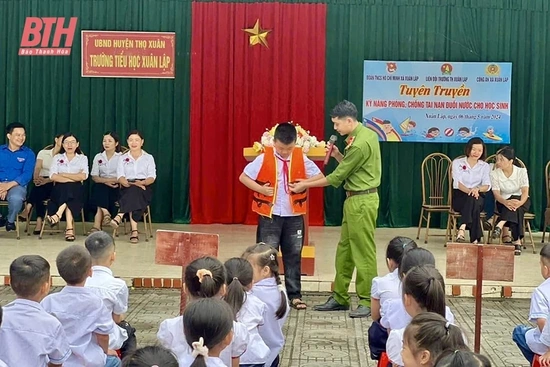 Tạo môi trường an toàn, lành mạnh để trẻ phát triển
