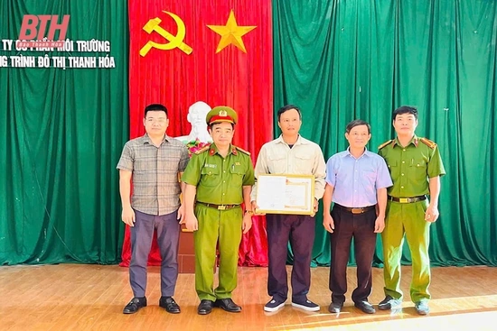 Phát huy hiệu quả mô hình “Công nhân môi trường - chiến sĩ tuần tra”