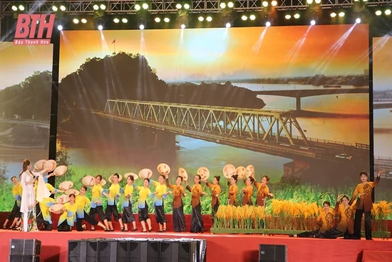Bản hùng ca thời đại Hồ Chí Minh