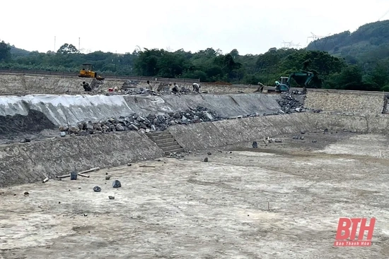 Đẩy nhanh tiến độ thi công Tiểu dự án đầu tư xây dựng công trình cải thiện cơ sở hạ tầng đô thị huyện Ngọc Lặc 