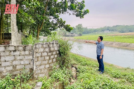 Xâm chiếm hành lang bảo vệ kênh chính hệ thống thủy lợi Cửa Đạt