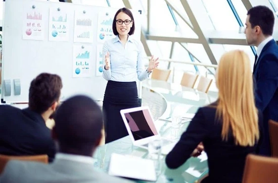 Giao tiếp liên tục - Giữ cổ họng êm nhẹ, giọng nói luôn khỏe
