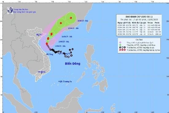 Bão Wutip cách đảo Bạch Long Vĩ khoảng 215km về phía Nam Đông Nam
