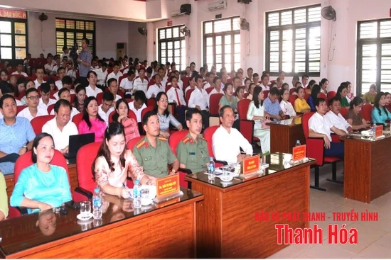 Khai giảng các lớp Trung cấp lý luận chính trị hệ tập trung khóa học 2025-2026