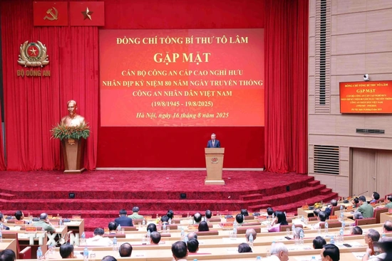 80 năm - Vinh quang Công an Nhân dân Việt Nam