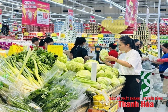 Chuẩn bị đủ nguồn cung lương thực, thực phẩm trong những ngày mưa bão