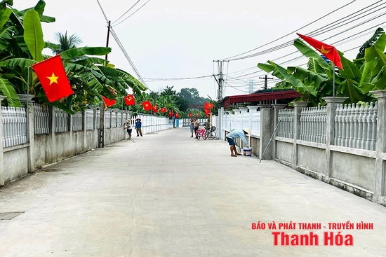 Dân biết, dân bàn, dân làm, dân kiểm tra, dân giám sát, dân thụ hưởng