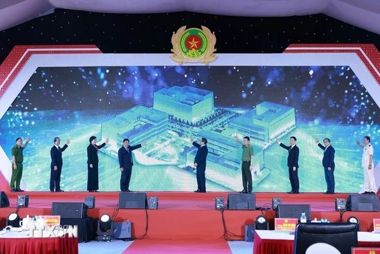 Thủ tướng: Dự án Trung tâm Dữ liệu Quốc gia thể hiện trí tuệ, khát vọng Việt Nam
