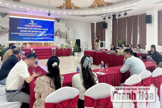 Khai giảng khóa bồi dưỡng “Ứng dụng trí tuệ nhân tạo trong tác nghiệp báo chí”