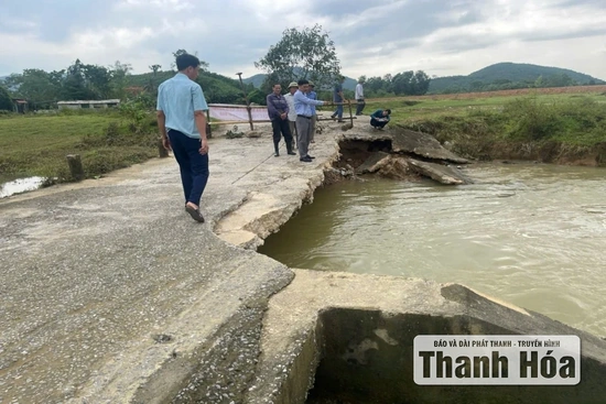 Xuất hiện sự cố tại tràn Cầu Hồ, xã Mậu Lâm