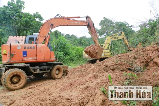 Nỗ lực khắc phục sạt lở trên các tuyến giao thông