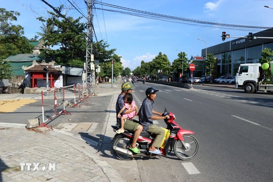 Hạn chế đi trên quốc lộ 1A, cao tốc Bắc-Nam qua Nghệ An trong chiều 25/8