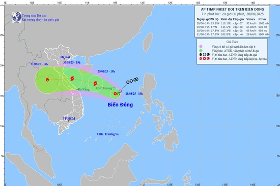 Áp thấp nhiệt đới tăng cấp, cách đặc khu Hoàng Sa khoảng 360km