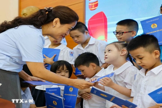 Phát động “Chắp cánh ước mơ cho trẻ em khuyết tật”: Vận động quyên góp 2 tỷ đồng
