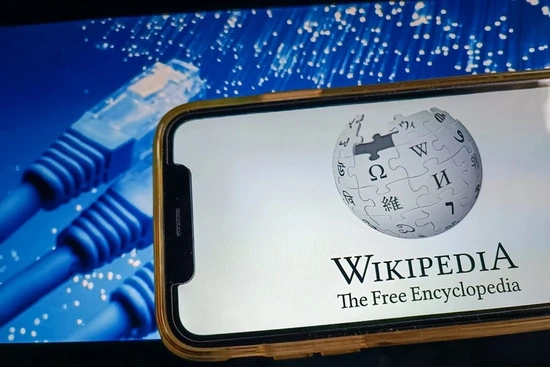 Hạ viện Mỹ điều tra Wikipedia vì cáo buộc thiên vị và thao túng thông tin