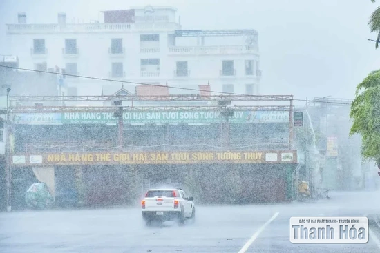 Ngày 31/8, khu vực Thanh Hóa có mưa rào và dông rải rác