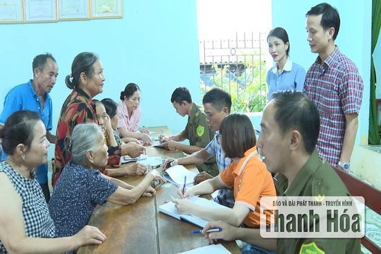 Gần 40 nghìn người dân xã Quảng Bình nhận quà nhân dịp kỷ niệm 80 năm Cách mạng Tháng Tám, Quốc khánh 2/9