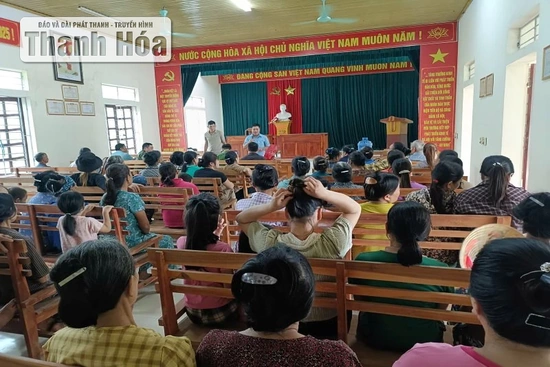 Xã Cẩm Vân huy động toàn lực lượng trao quà Tết Độc lập cho Nhân dân
