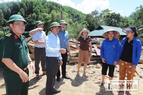 Bí thư Tỉnh ủy Nguyễn Doãn Anh kiểm tra công tác khắc phục hậu quả bão lũ và chuẩn bị năm học mới tại 2 xã Yên Nhân, Bát Mọt