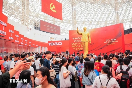 Triển lãm thành tựu đất nước 80 năm để lại ấn tượng sâu sắc trong lòng kiều bào