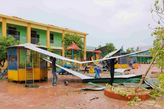 Thủ tướng yêu cầu tập trung khắc phục cơ sở giáo dục bảo đảm điều kiện khai giảng năm học mới cho học sinh