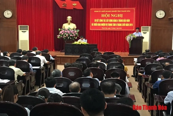 Đảng uỷ Khối doanh nghiệp:  Tiếp tục xây dựng, củng cố tổ chức đảng  vững mạnh