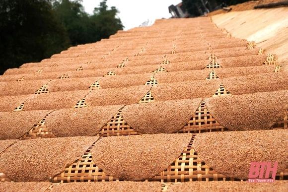 Bánh đa làng Chòm